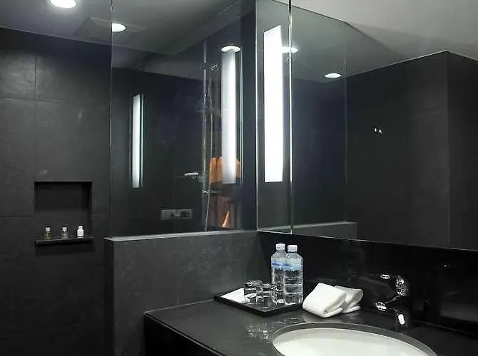 Western Sukhumvit 20 Banguecoque