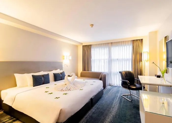 Western Sukhumvit 20 Hotel