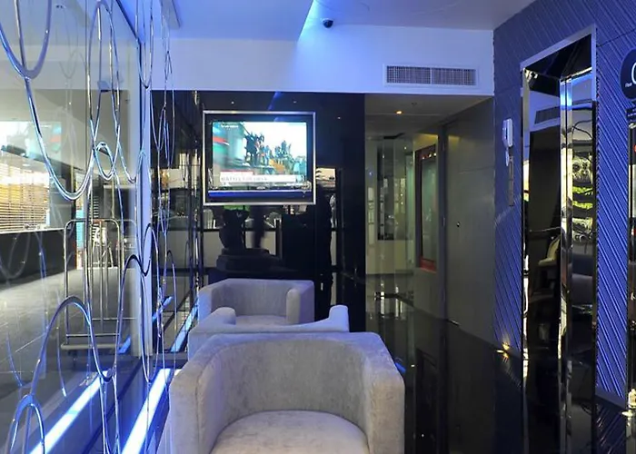 Western Sukhumvit 20 Hotel