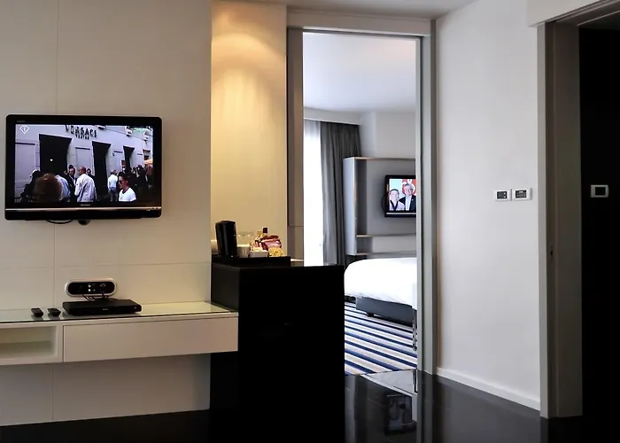 Western Sukhumvit 20