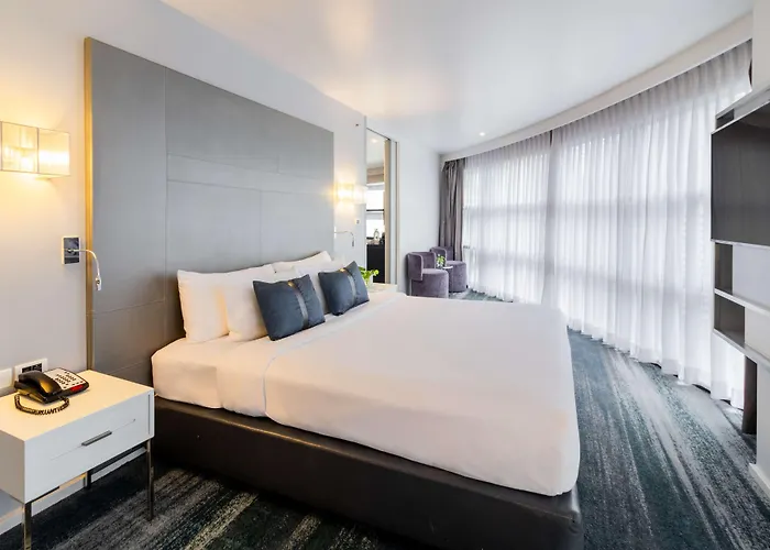 Western Sukhumvit 20