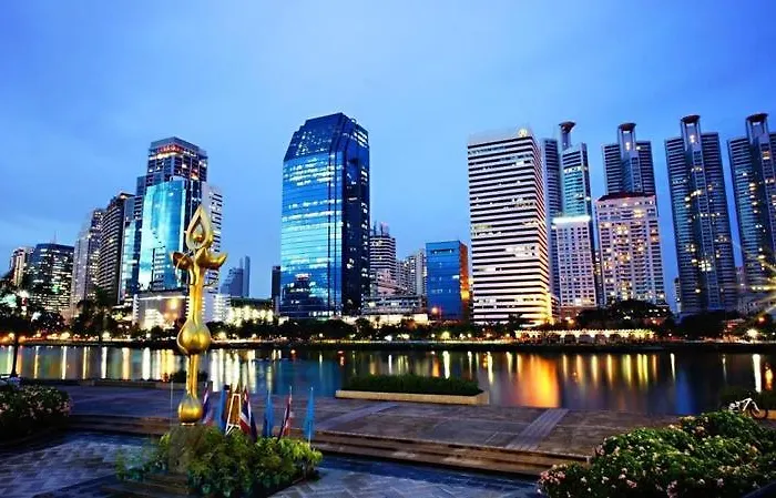 Hotel Western Sukhumvit 20 4*